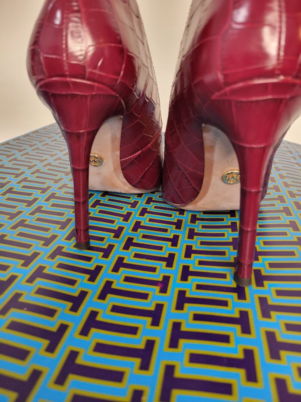 Michael Kors Leather Croc Stiletto Heels Burgundy Sz 8.5 EXCELLENT - Picture 12 of 12